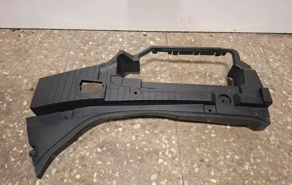 BMW 7 E65 E66 Spare wheel section trim 8236322