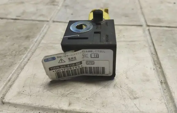 Honda FR-V Airbag deployment crash/impact sensor 77970SFEB110M2 G0YF087YS 501083DM6
