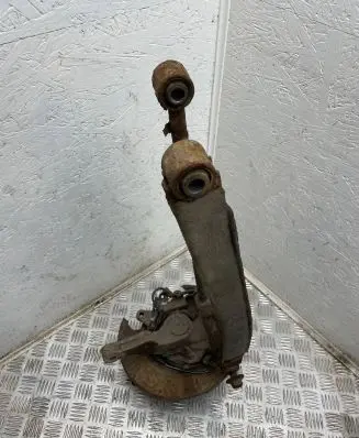 Hyundai Tucson JM Rear wheel hub