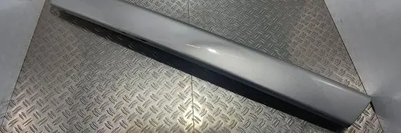 Mercedes-Benz ML W163 Tailgate trim 1637400130