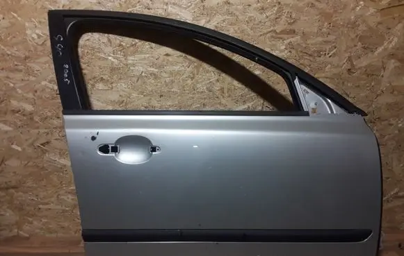 Volvo V50 Front door