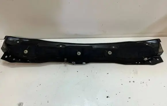 Mazda 2 Wiper trim DB5J