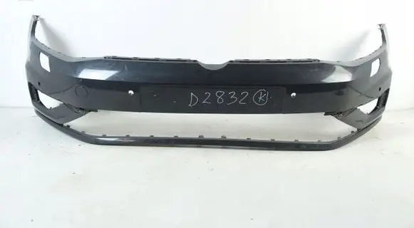 Volkswagen Golf VII Front bumper 5G0807221FL