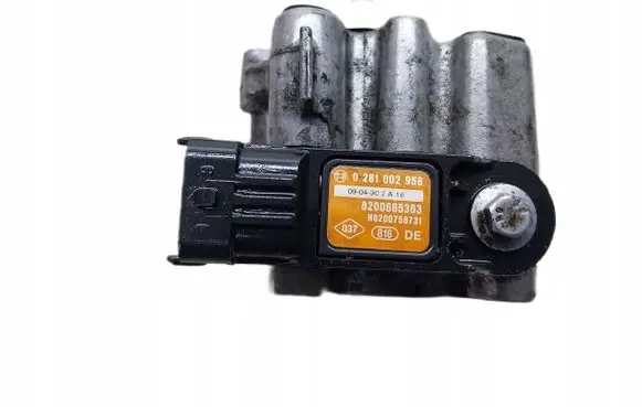 Renault Laguna III Secondary air pump holder 8200854280