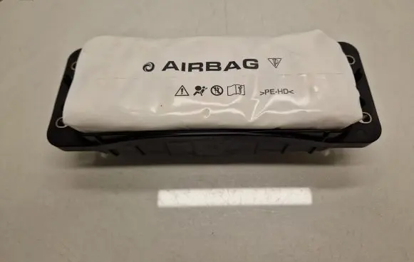 Porsche Macan (95B) Passenger airbag 1033415
