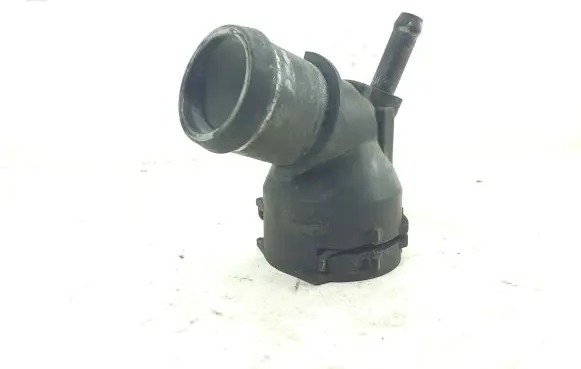 Volkswagen PASSAT B6 Engine coolant pipe/hose 3C0122291D