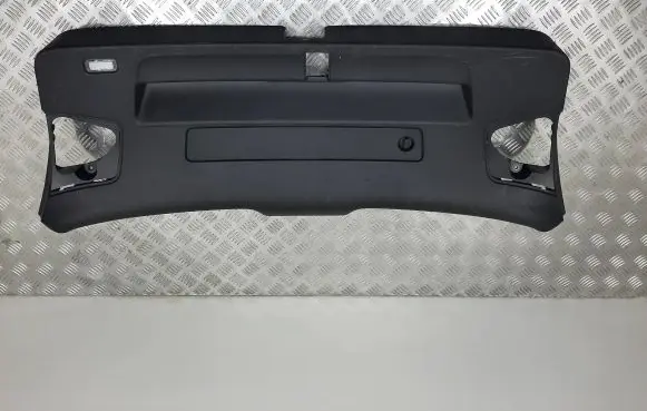 Trunk/boot lower side trim panel