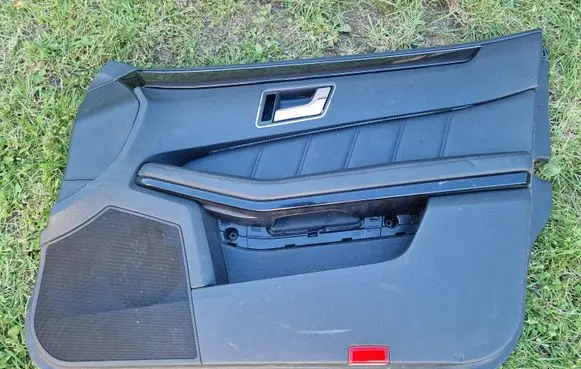 Mercedes-Benz E W212 Front door card panel trim 2127201870 2125406905