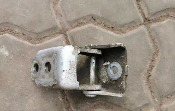 Renault Megane III Front door upper hinge 804000016RF