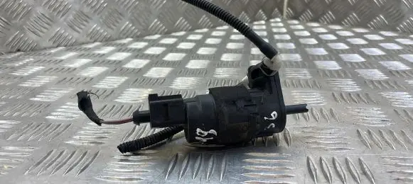 Audi Q5 SQ5 Windscreen/windshield washer pump 8K9955647