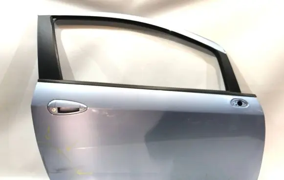 Fiat Grande Punto Front door
