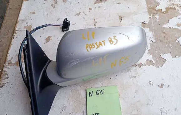 Opel Corsa C Front door electric wing mirror 123663