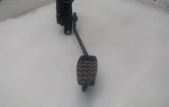Peugeot Boxer Accelerator throttle pedal 1337493080