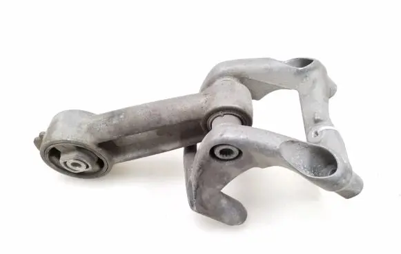 Porsche Cayenne (9PA) Engine mounting bracket 7L5199331A