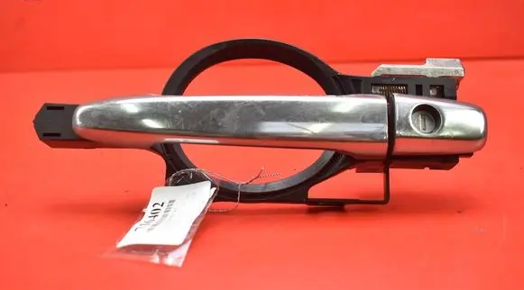 Mitsubishi Lancer VIII Front door exterior handle