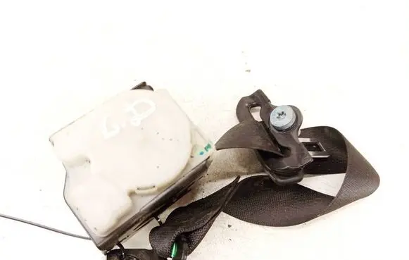Mercedes-Benz C W203 Rear seatbelt
