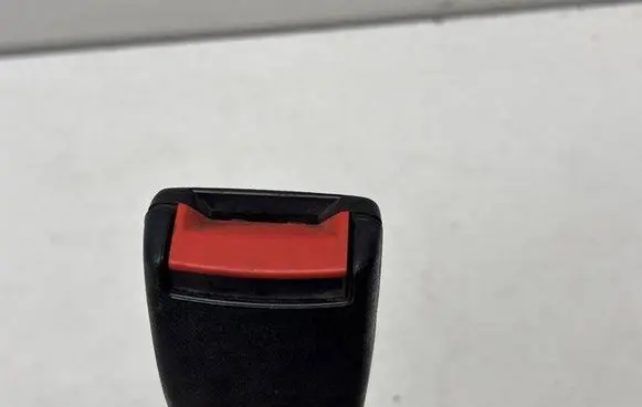 Seat Arosa Front seatbelt buckle 560316425B