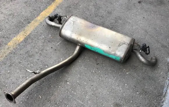 Lexus RX V Muffler/silencer 