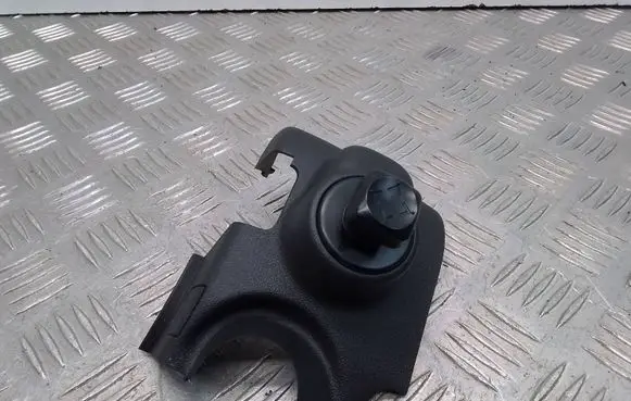 Infiniti Q70 Y51 Steering wheel adjustment switch 