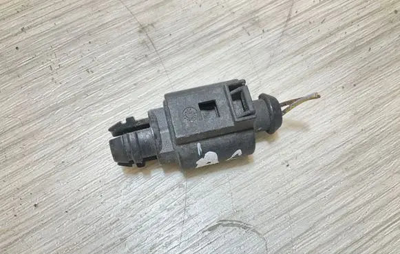 Audi A6 S6 C6 4F Outside/external air temperature sensor 8Z0820935