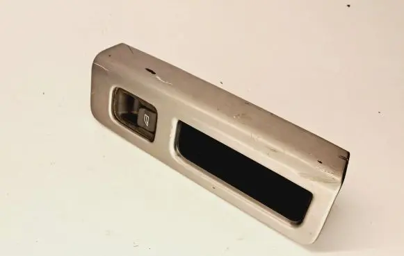 Volvo V50 Rear door handle trim 8663813 FSW467