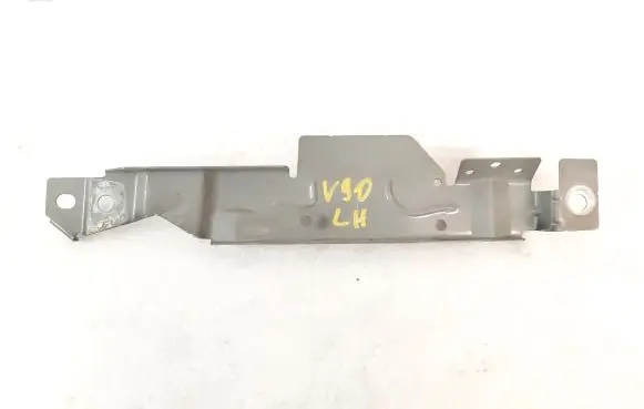 Volvo S90, V90 Fender mounting bracket 31416626