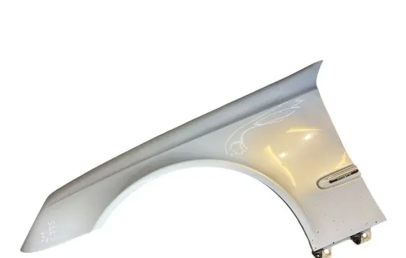 Mercedes-Benz E W211 Fender 