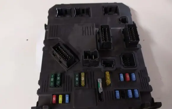 Peugeot 407 Comfort/convenience module 9655708380 S120104700L
