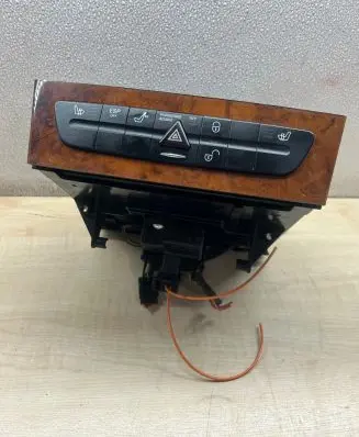 Mercedes-Benz E W211 CD/DVD changer A2116800572