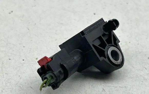 Chrysler Pacifica Airbag deployment crash/impact sensor 68174975AA 53312248