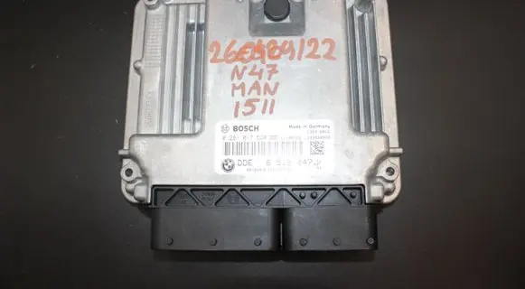 BMW 3 E90 E91 Engine control unit/module 8512047 0281017520 030130272