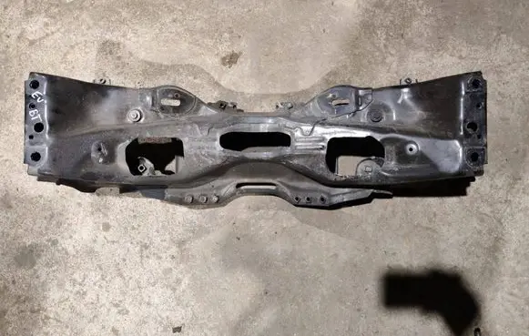 Subaru Outback (BT) Front axle beam 