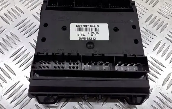 Volkswagen Fox Voice control module 6Q1937049D