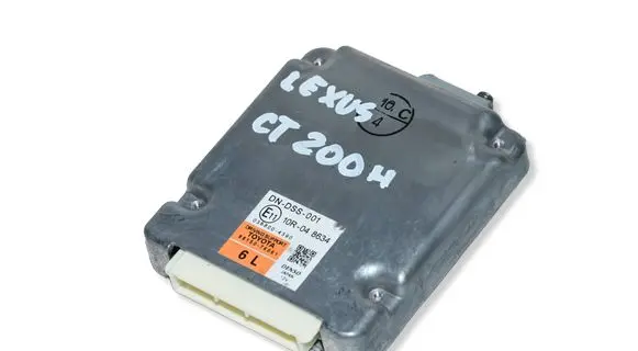 Lexus CT 200H Transfer box differential control unit 8815076061