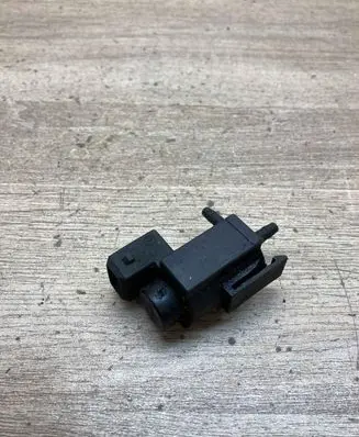 BMW 3 E90 E91 Turbo solenoid valve 1742712