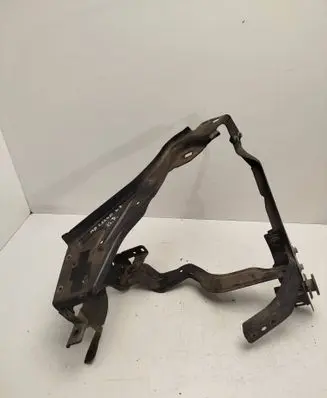 Mercedes-Benz C W204 Headlight/headlamp mounting bracket 204620593