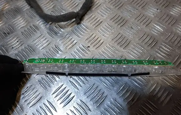 Jaguar XF Third/center stoplight 7410922
