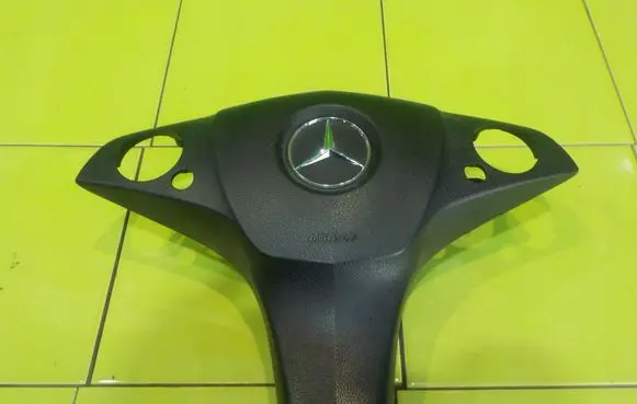 Mercedes-Benz C W204 Steering wheel airbag 306639099162 13AB119