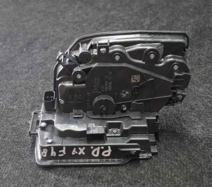BMW X1 F48 F49 Front door lock 7281934