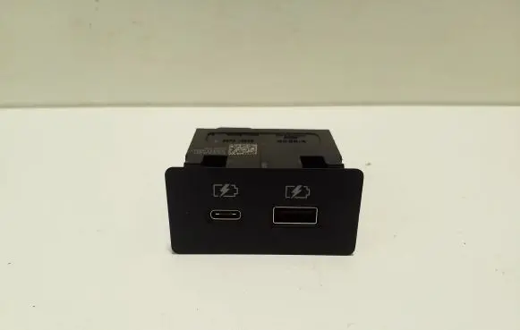 USB socket connector