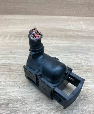 Audi A3 S3 8P Plug wire 3C0906379 Black