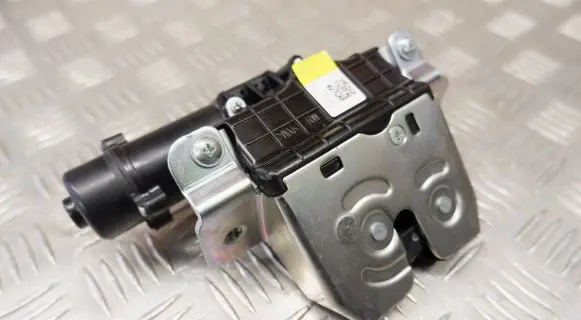 Hyundai Ioniq 5 Tailgate/trunk/boot lock/catch/latch 818L0GI100