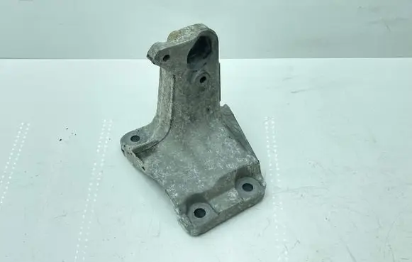 BMW 4 F32 F33 Engine mounting bracket 6788612 33129010