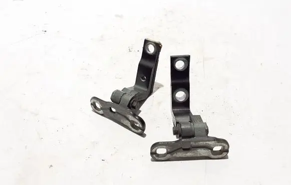 Volvo C40 Front door upper hinge 31424585