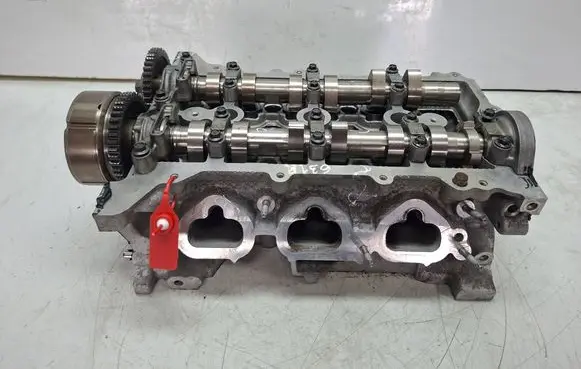 Renault Clio IV Engine head S27610030 631R