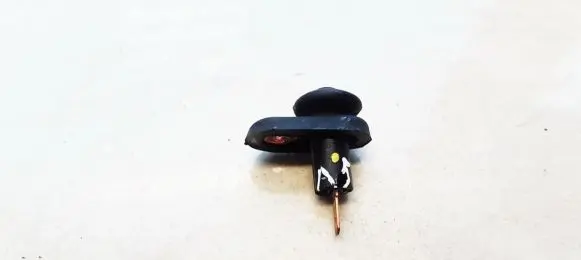 Chevrolet Tacuma Front door sensor 