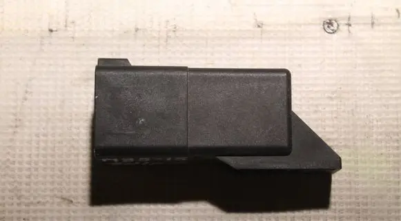 Glow plug pre-heat relay