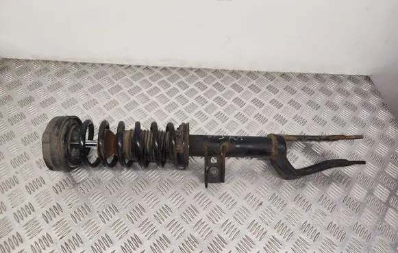 BMW 5 F10 F11 Front shock absorber with coil spring 6789361