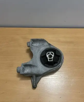 Opel Antara Gearbox mount X00762A