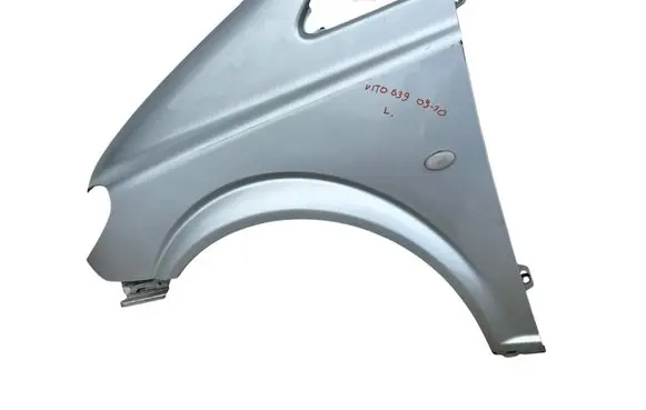 Mercedes-Benz Vito Viano W639 Fender